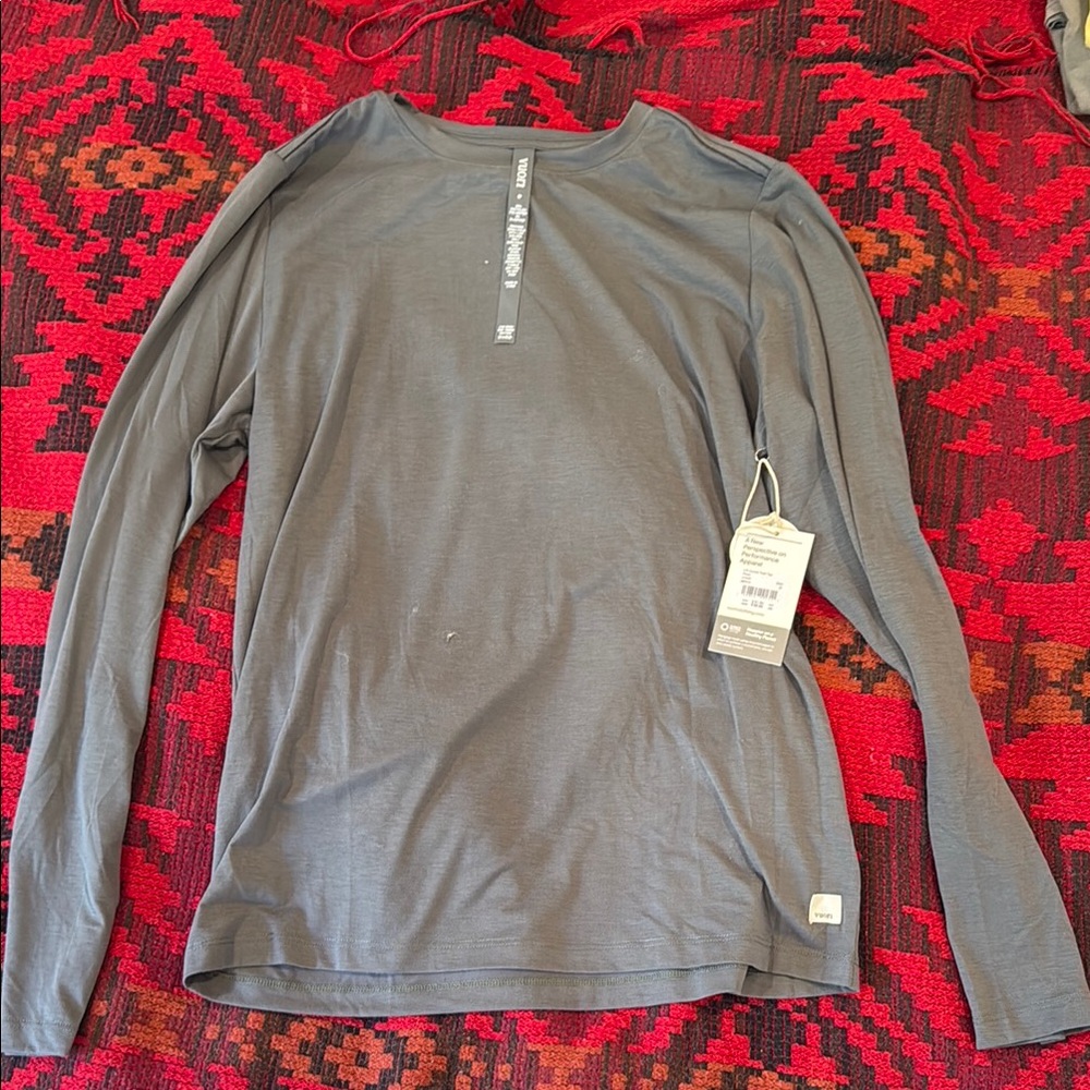 Vuori long sleeve current tech tee